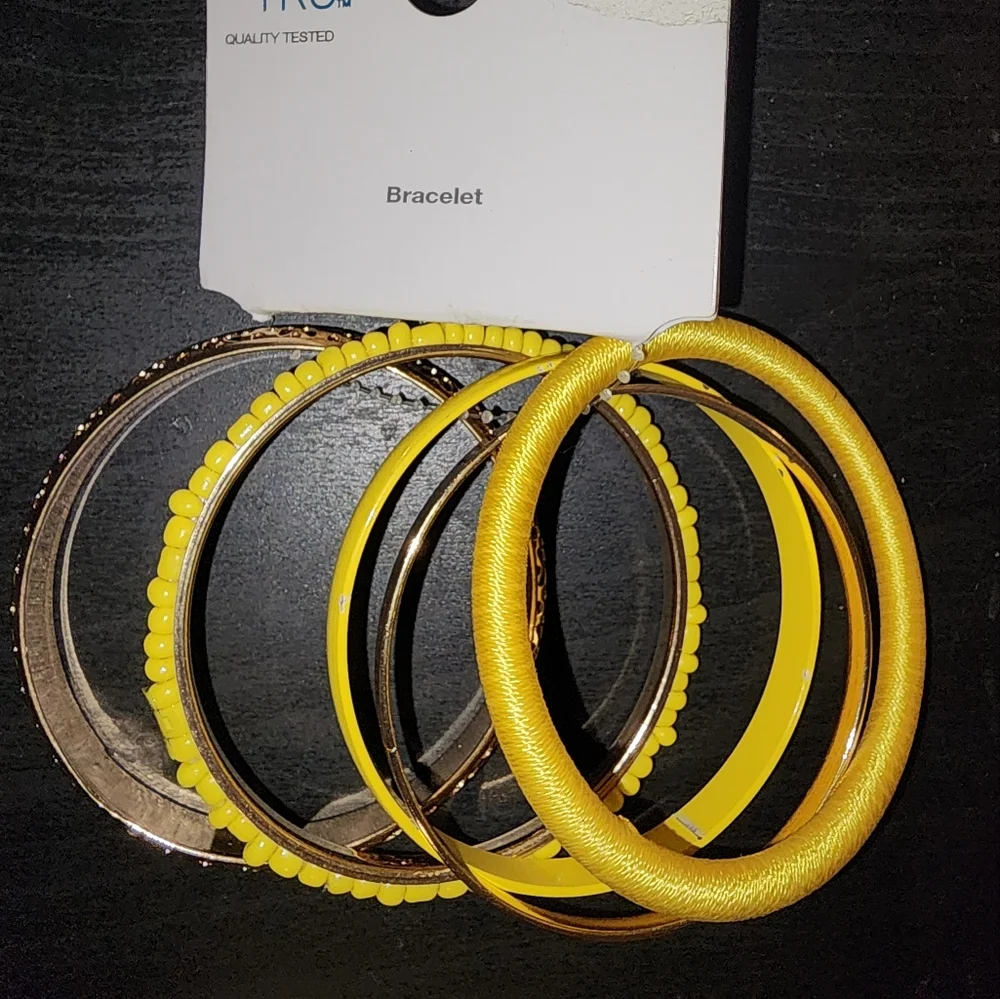 Bracelets - Picture 1 of 1